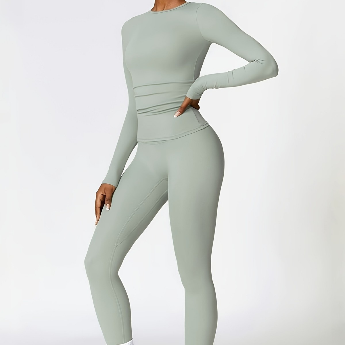 بدلة يوجا ضيقة ذات أكمام طويلة - مراجعة Yoga & Fitness Center وسعره