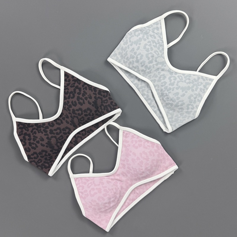 حمالة صدر رياضية نسائية بطبعة  - مراجعة Yoga Fitness Stretching Strap وسعره
