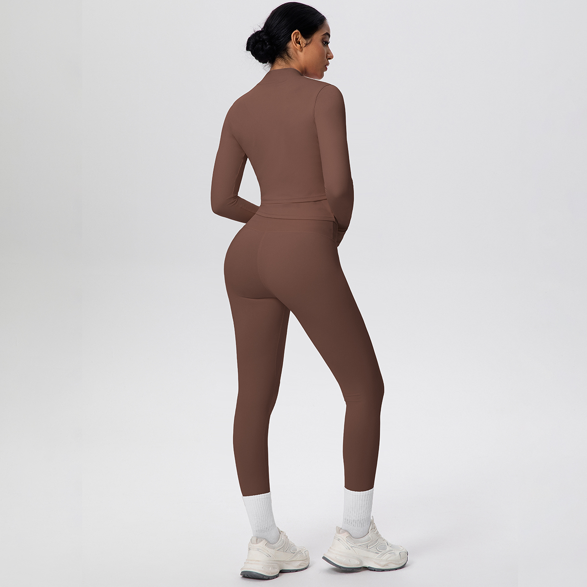 طقم رياضي نسائي من 3 قطع للياق - مراجعة Yoga Fitness Jacket وسعره