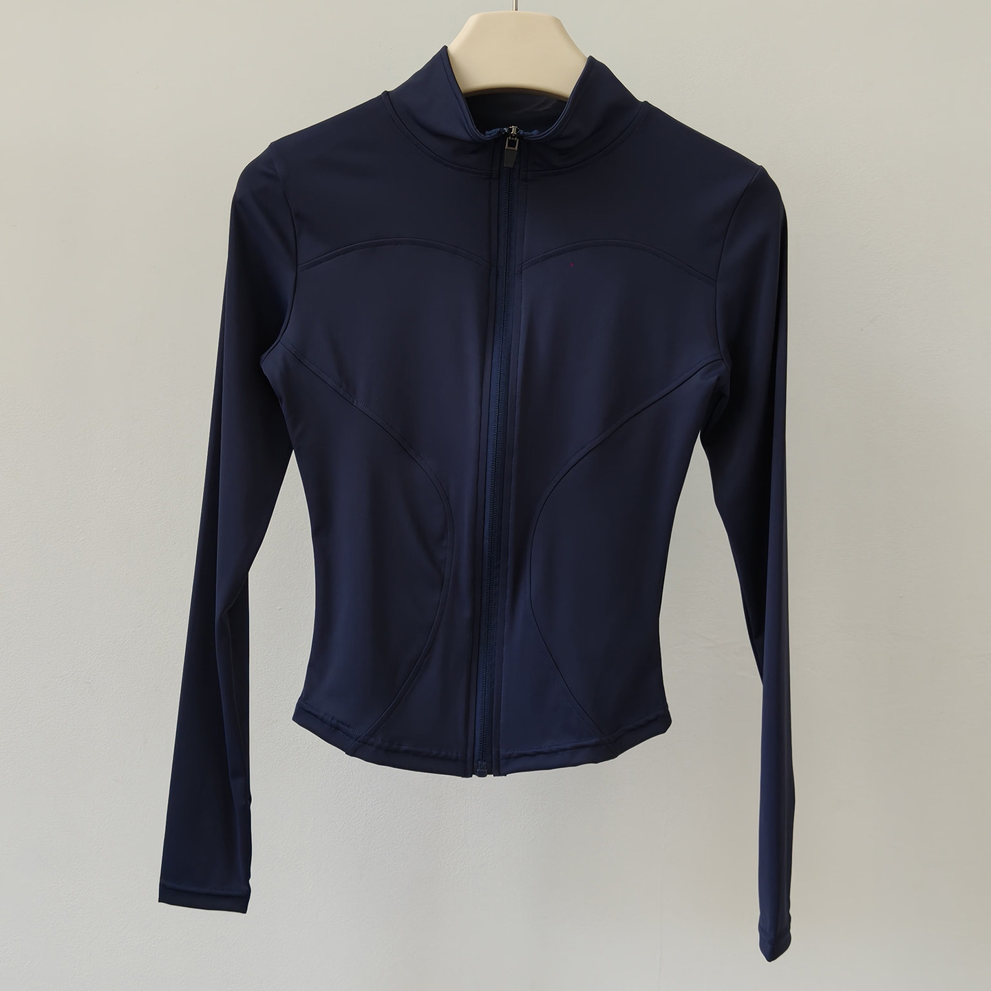 سترة يوجا نسائية ضيقة سريعة ال - مراجعة Yoga Fitness Jacket وسعره